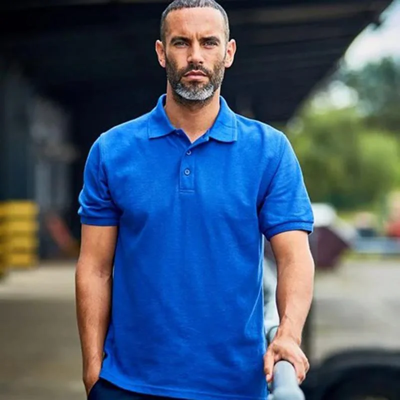 Custom embroidered polo shirt from PrintingX