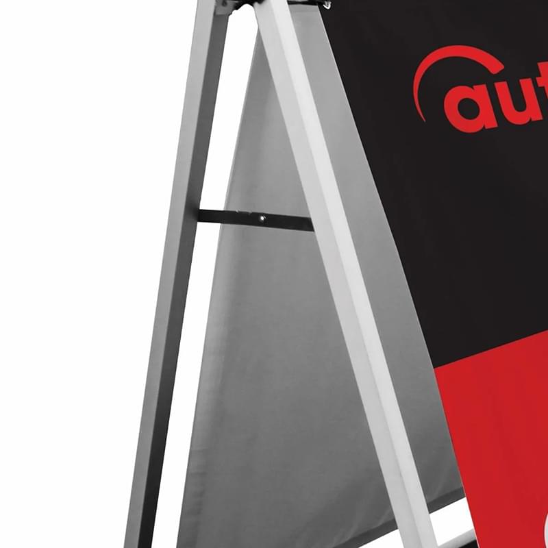 hinged_stay_on_banner_frame-min